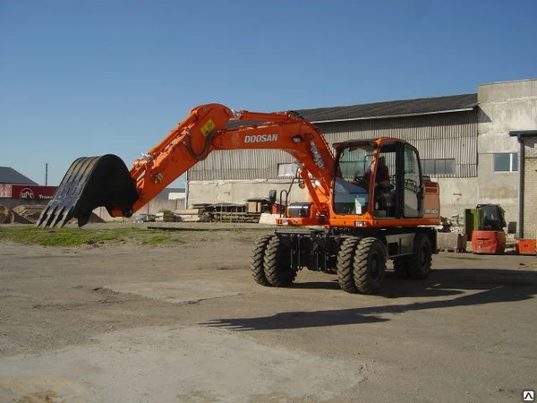 Фото Запчасти на колёсный экскаватор Doosan DX 140W