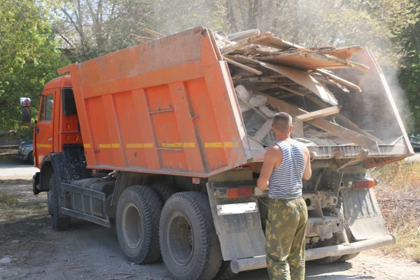 Фото КАМАЗ для вывоза мусора в Омске и Омской Области