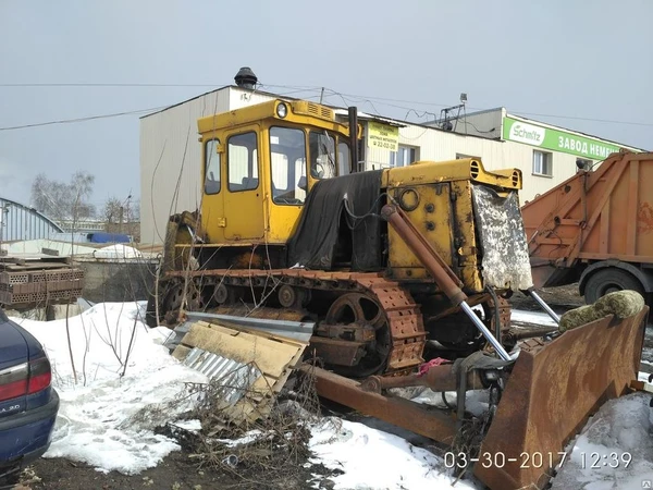 Фото Т-130 бульдозер с крюком рыхлителем