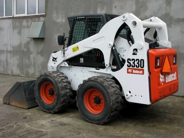 Фото Аренда минипогрузчика Bobcat S330