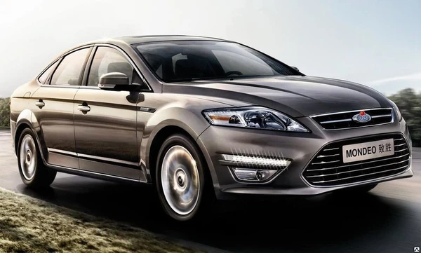 Фото Дневные ходовые огни Ford Mondeo 2012-