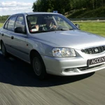 фото HYUNDAI-ACCENT 2000г- Кузовные детали