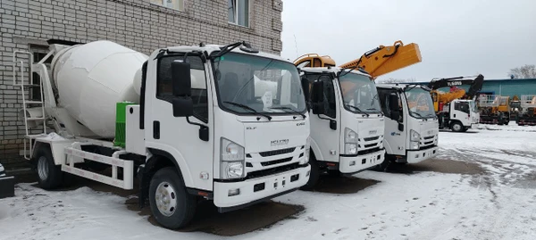 Фото Автобетоносмеситель на шасси ISUZU 4х2 с бочкой 3 м3