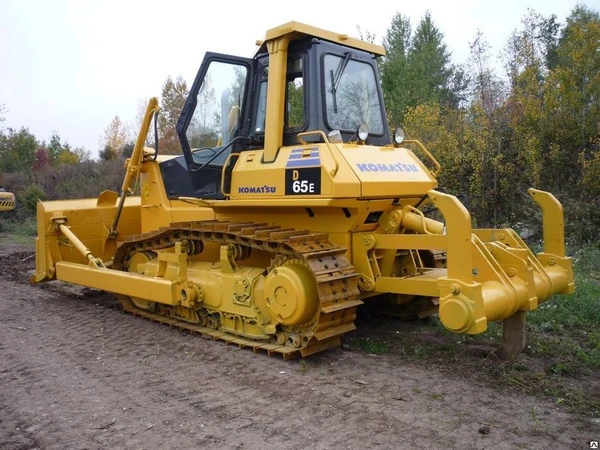 Фото Аренда бульдозера Komatsu D65