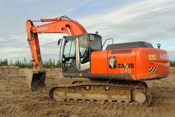 Фото Аренда гусеничного экскаватора Hitachi ZX240-3, Пермь