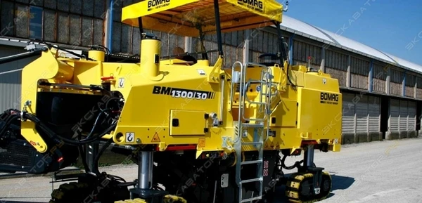 Фото Аренда дорожной фрезы (фрезерной машины) Bomag BM 1300-30-2, Москва