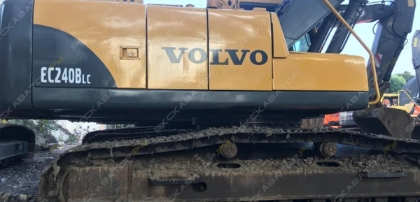 Фото Аренда гусеничного экскаватора Volvo EC240B LC, Санкт-Петербург