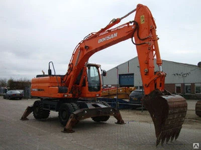 Фото Колесный экскаватор Doosan DX190W