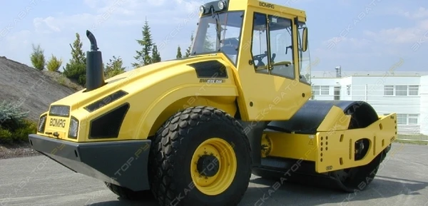 Фото Аренда дорожного катка Bomag BW 213 DH-4, Долгопрудный