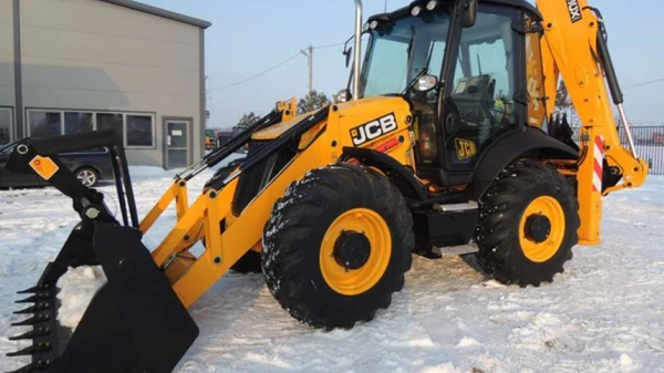 Фото Аренда экскаватора-погрузчика JCB 3CX.