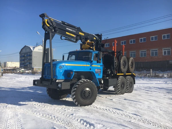 Фото Лесовозный автопоезд Урал 2020 г.в. с манипулятором и прицепом роспуском Лизинг Доставка