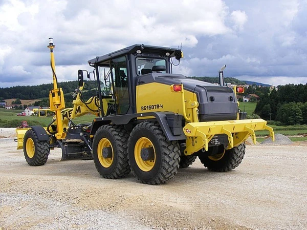 Фото Аренда грейдера BOMAG BG 160 - 16 тонн