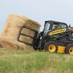 фото Колесный мини-погрузчик New Holland L225