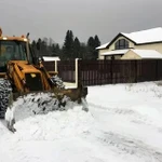 фото Уборка снега трактором экскаватором погрузчиком в Гжели, услуги аренды