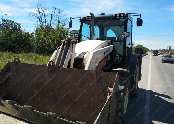 Фото Аренда экскаватора-погрузчика TEREX TLB840, Ялта