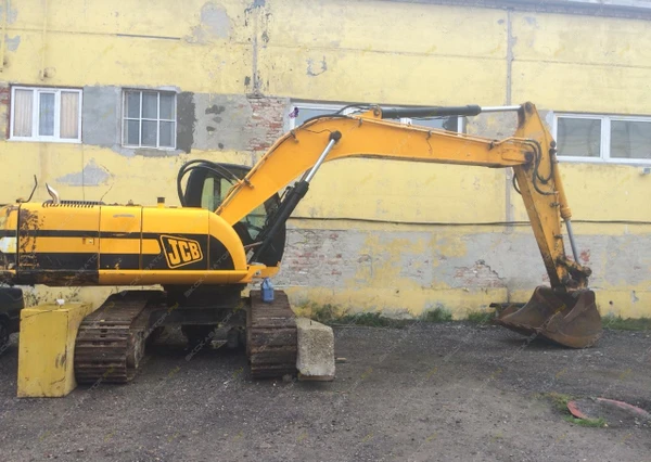 Фото Аренда гусеничного экскаватора JCB JZ 235, Чехов