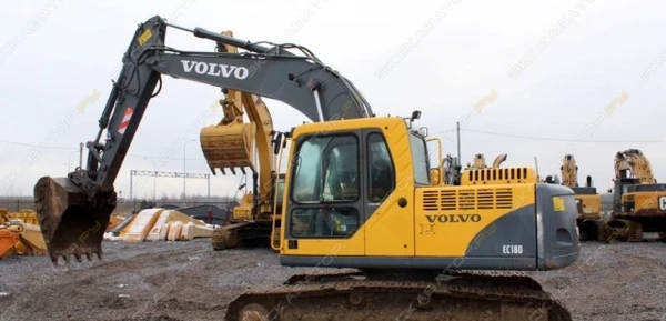 Фото Аренда гусеничного экскаватора Volvo EC180B, Санкт-Петербург