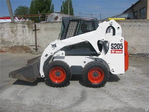 Фото Аренда погрузчика Bobcat S 205