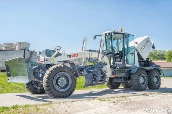 Фото Автогрейдер Terex TG 180 (17.9 т)