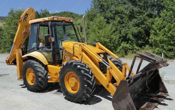 Фото Аренда экскаватора-погрузчика JCB 3CX Super, Киров