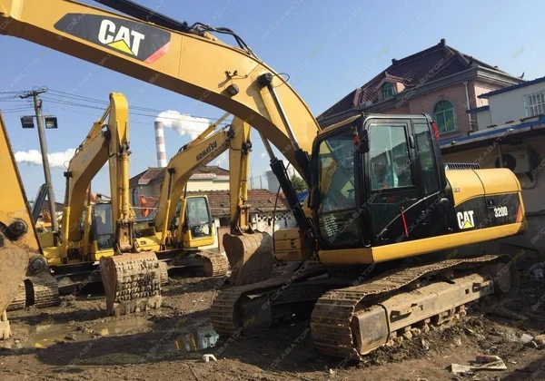 Фото Аренда гусеничного экскаватора Caterpillar 320D, Владивосток