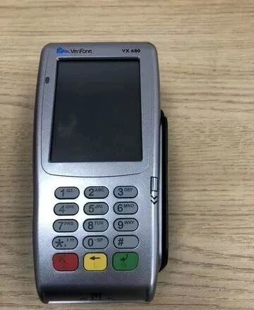 Фото Переносной POS-терминал Verifone (Верифон) VX680 (б/у)