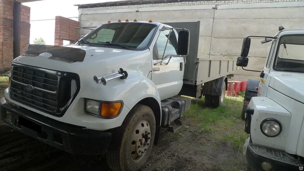 Фото Бортовой грузовик Ford F-650 Super Duty