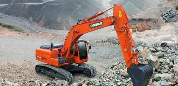 Фото Аренда гусеничного экскаватора Hitachi ZAXIS 200LC, Уфа