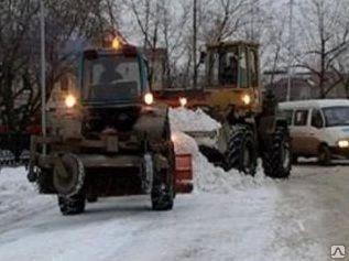 Фото Уборка снега. Вывоз снега. (погрузчики, самосвалы, щетка)