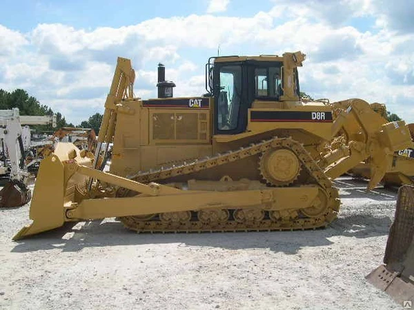 Фото Бульдозер Caterpillar D8R 2011г.