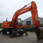 фото Колесный экскаватор Doosan DX190W