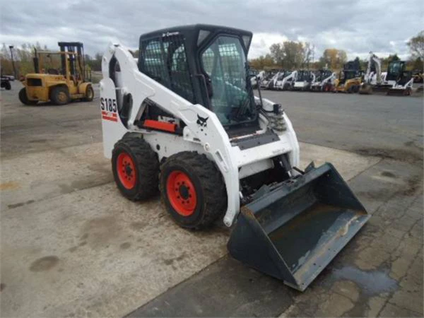 Фото Аренда минипогрузчика Bobcat S185 Turbo