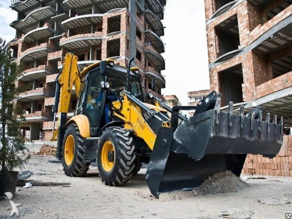 Фото Аренда погрузчика JCB –4CX