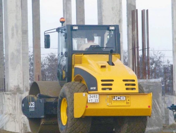 Фото Аренда грунтового катка jcb.