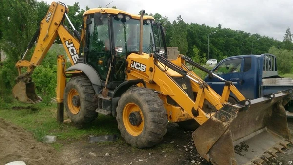 Фото Аренда экскаватора погрузчика JCB 3CX