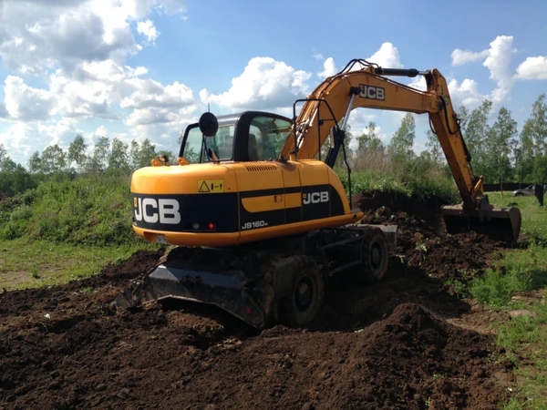 Фото Аренда колесного экскаватора JCB JS 160W