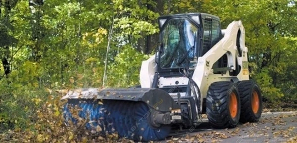 Фото Аренда мини-погрузчика Bobcat 530, Москва