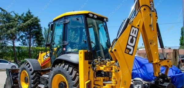 Фото Аренда экскаватора-погрузчика JCB 4CX Super, Москва