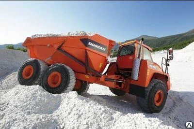 Фото Шарнирно-сочлененный самосвал DOOSAN DA40