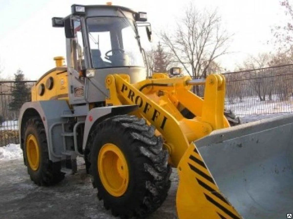 Фото Услуги фронтального погрузчика.