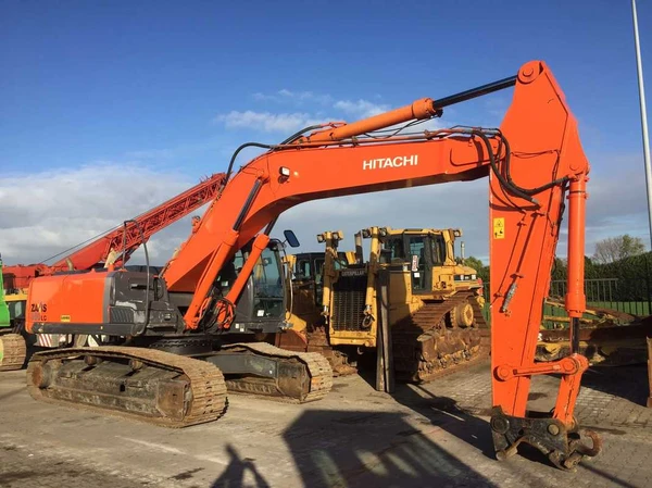 Фото Аренда гусеничного экскаватора Hitachi ZX350LCK