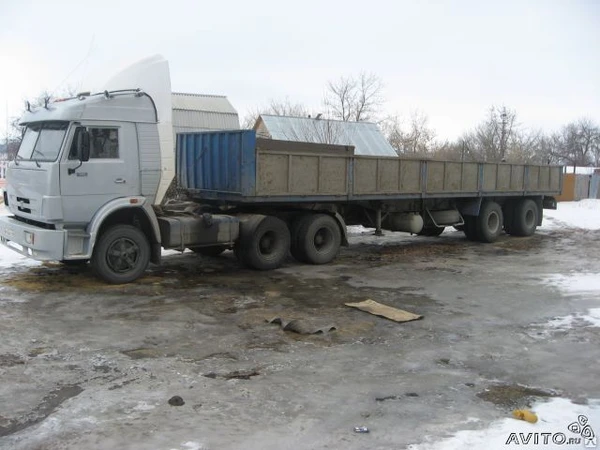 Фото Длинномер полуприцеп шаланда грузоподъёмность 20 тонн длина 12,5 метров