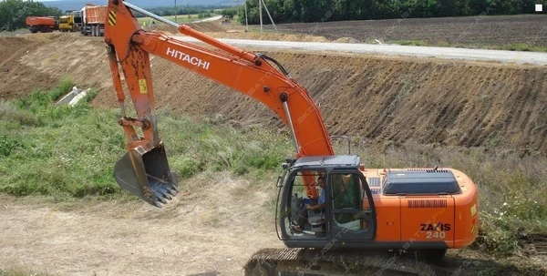 Фото Аренда гусеничного экскаватора Hitachi ZX240LCH, Миасс