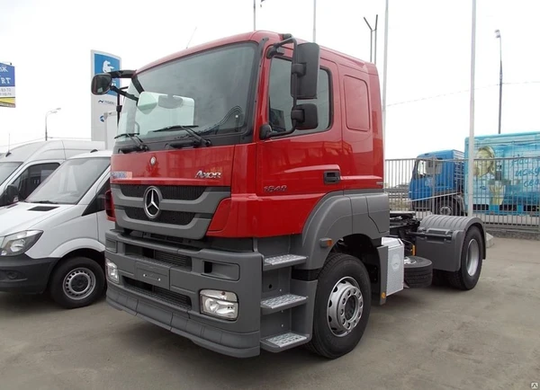 Фото Mercedes Benz Axor 1840LS 4х2 Special Edition седельный тягач