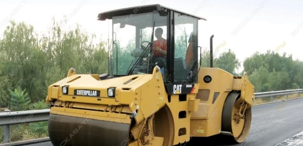 Фото Аренда дорожного катка Caterpillar CB32B, Санкт-Петербург