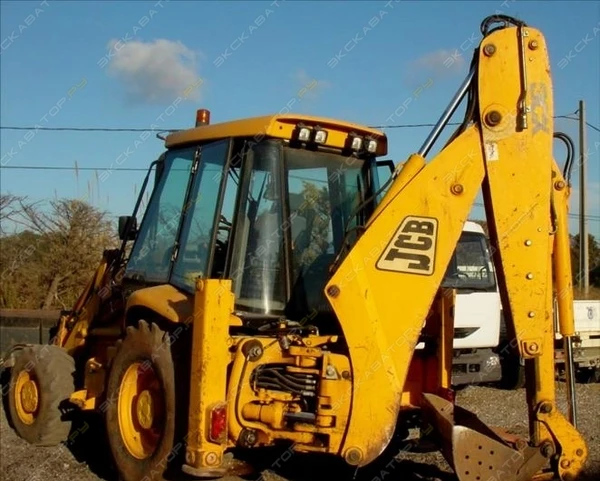 Фото Аренда экскаватора-погрузчика JCB 3CX, Москва