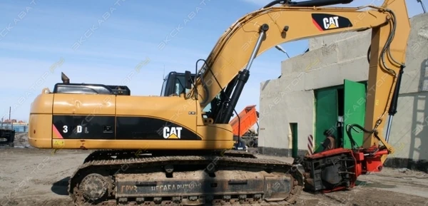 Фото Аренда гусеничного экскаватора Caterpillar 336D L, Ноябрьск