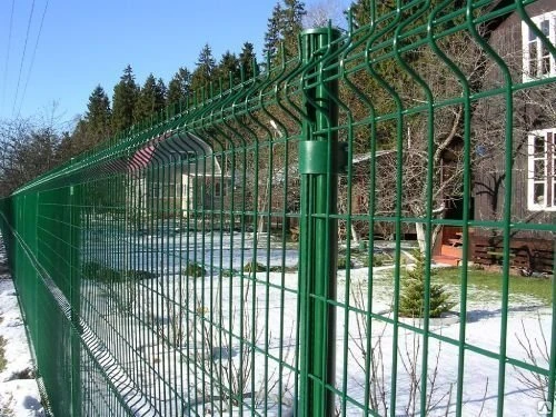 Фото Металлический забор из сварной сетки