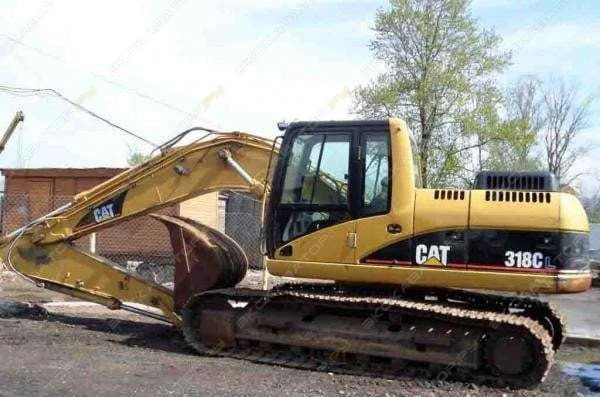 Фото Аренда гусеничного экскаватора Caterpillar 318С, Москва