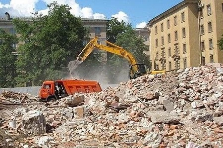 Фото Снос стен и зданий с последующим вывозом самосвалами.